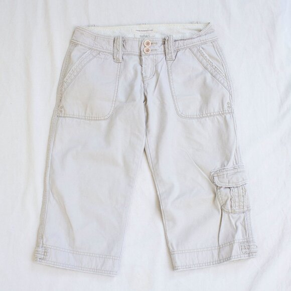 Abercrombie & Fitch Pants - Abercrombie & Fitch Vintage Cargo Capris - Cream Khaki